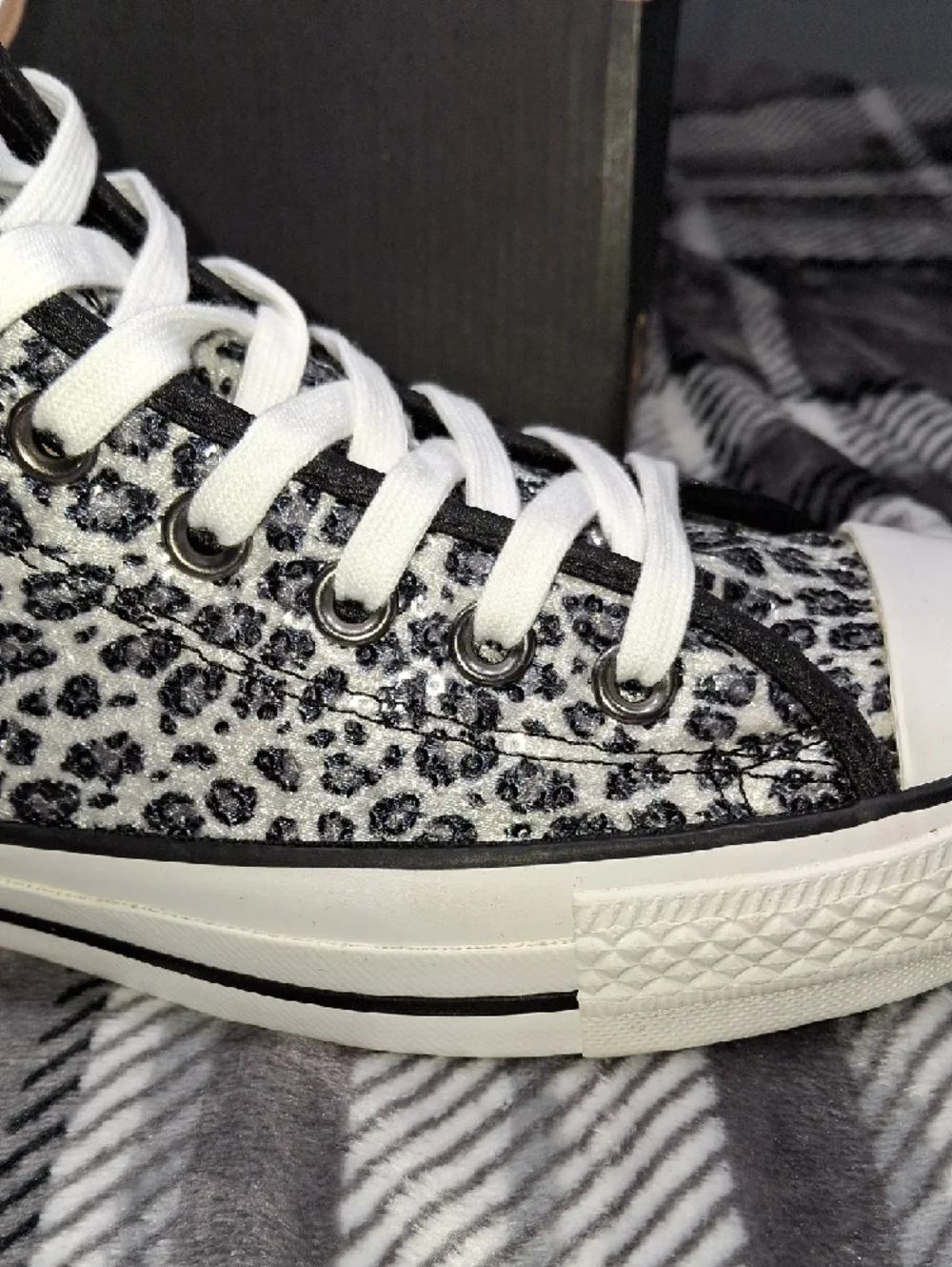 Vintage Converse High Top Squin Sneakers Snow Leopard Print,and Matching Tumbler - Picture 7 of 17